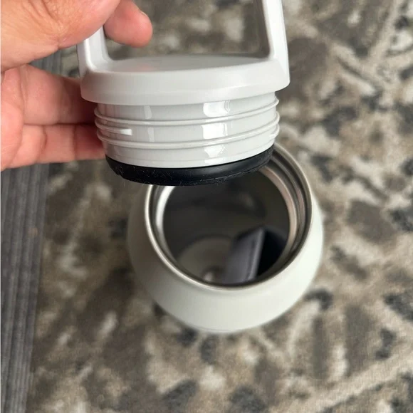 Stanley IceFlow Aerolight Bottle in Gray - Picture 6 of 7